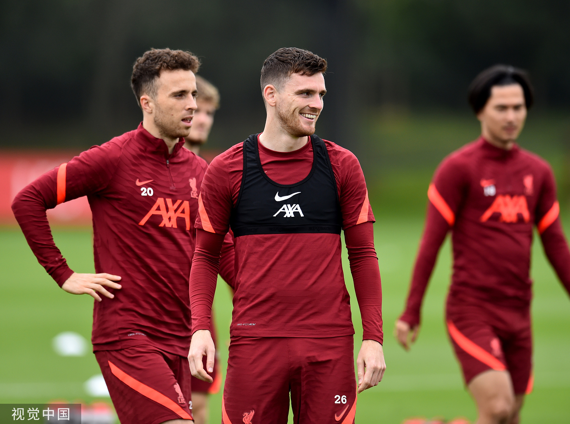 以不同频率 以不同频率